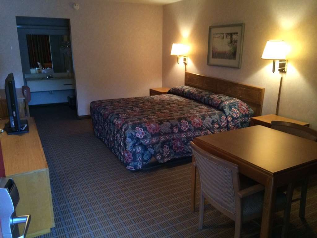 Town And Country Inn Suites Spindale Forest City Zimmer foto