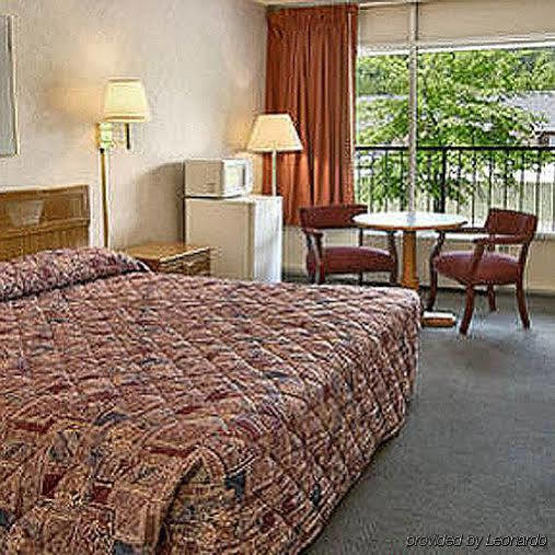 Town And Country Inn Suites Spindale Exterior foto
